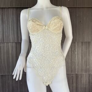 🔥NWOT Victoria’s Secret Gold Label Lace Teddy Bodysuit Ivory Lingerie Women XS